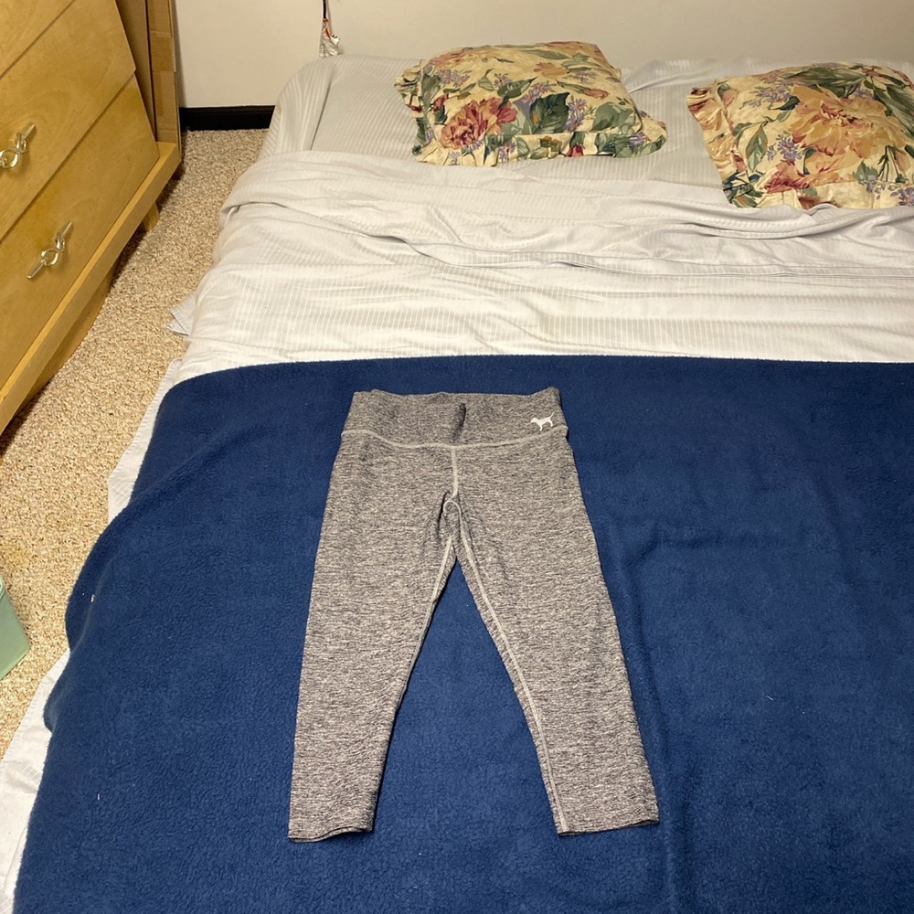 V.S yoga Grey leggings